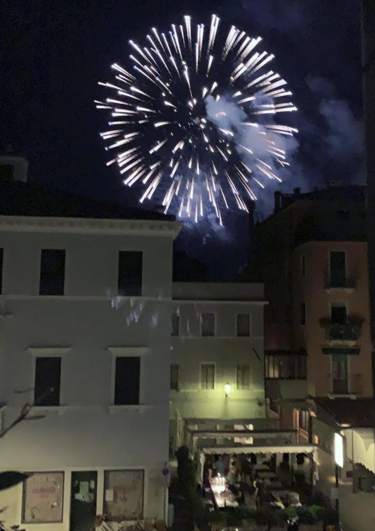 Casa Manuela Non Turisti Ma Ospiti Lejlighed Chioggia Eksteriør billede