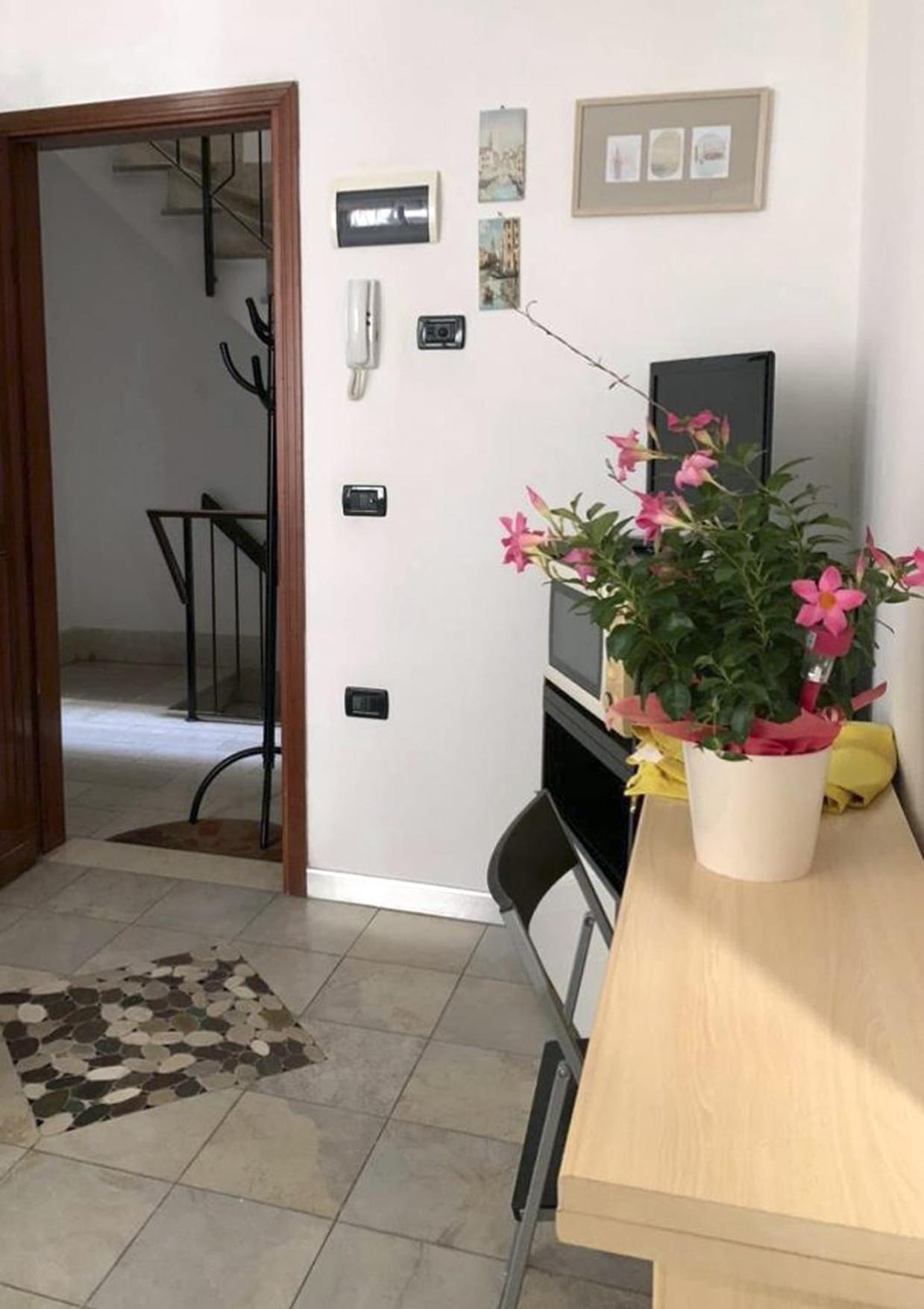 Casa Manuela Non Turisti Ma Ospiti Lejlighed Chioggia Eksteriør billede